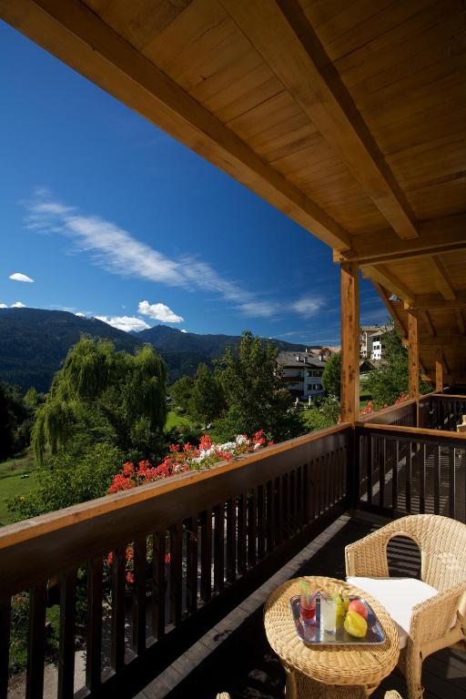 Albergo Bellaria Carano  Buitenkant foto