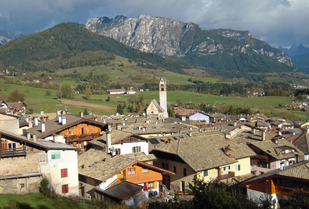 Albergo Bellaria Carano  Buitenkant foto