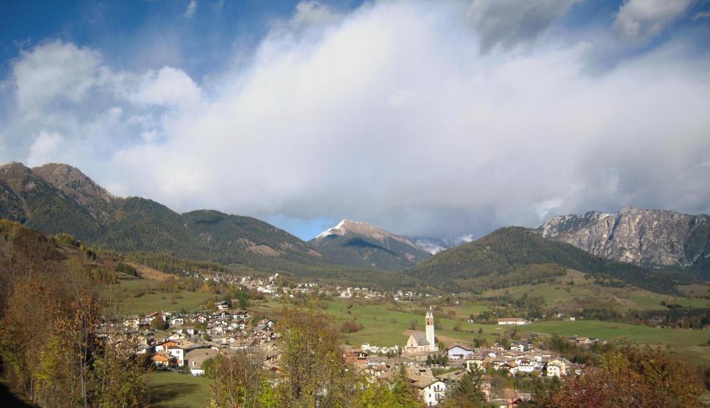 Albergo Bellaria Carano  Buitenkant foto